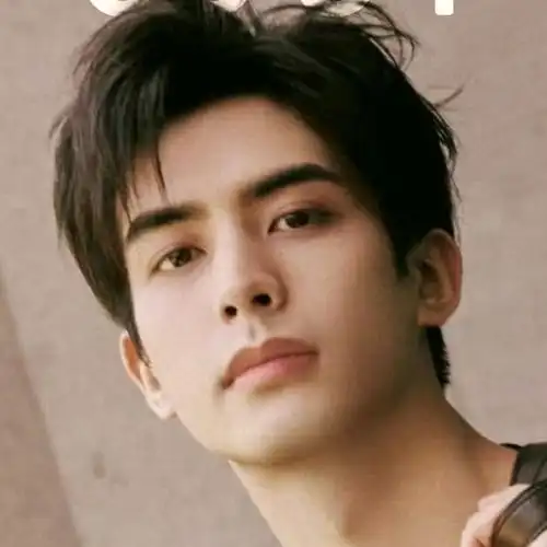 宋威龙陈仟钰恋情##宋威龙 95颜霸