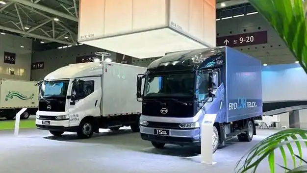 双轮驱动绿色物流比亚迪亮相深圳国际商用车生态博览会