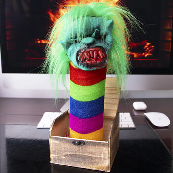 整蛊玩具整蛊恶搞男友道具整人搞怪吓唬人的恐怖小玩具盒子生日礼物