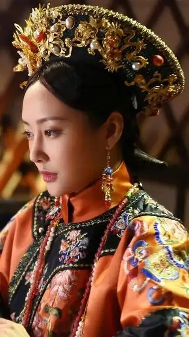 在赵丽颖霍建华主演的 《花千骨》中,李纯饰演的霓漫天就是把坏演到了