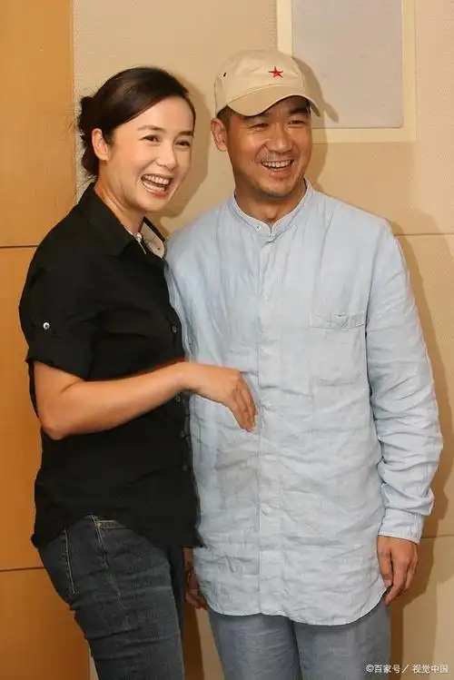 的长篇剧情,由著名导演郑晓龙执导,张国立和蒋雯丽等实力派演员主演