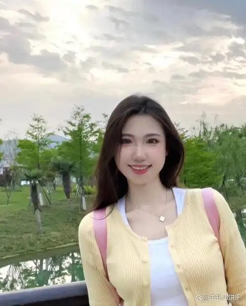 毕竟谁不喜欢好看的事物,但如果观察仔细你或许能发现一些长相普通的