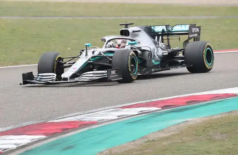 站在f1顶端的车队:梅赛德斯奔驰车队的发展史