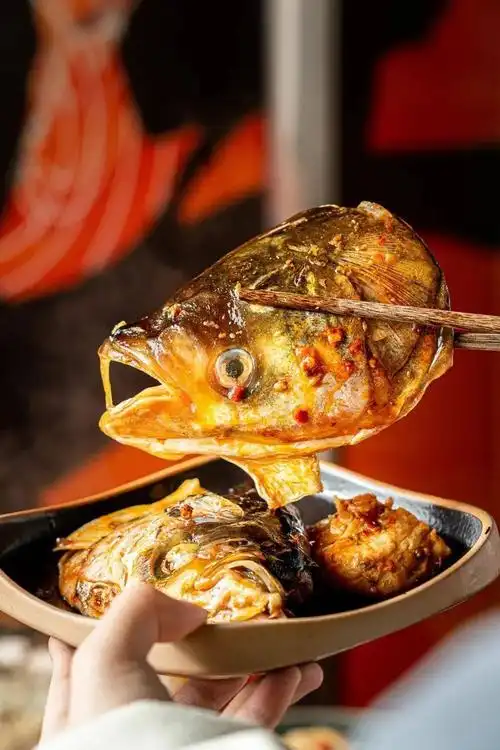 鲜乐门鱼头火锅派仅108元享门市价323元夏日畅吃套餐鲜乐锅底酸爽萝卜