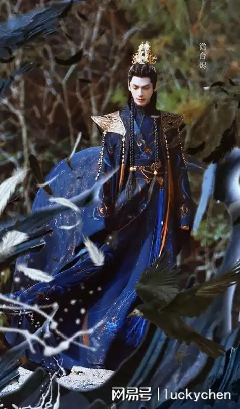 罗云熙秀腹肌照,努力改变身材告别"病弱感",男演员身材重要性