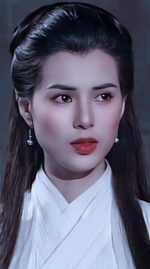 李若彤的小龙女,让我生出一种感觉,后来知道那种感觉叫惊艳!