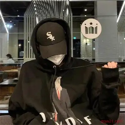 由美头网整理发布,男生头像频道提供更多与气质,帅气,生活感,网图相关