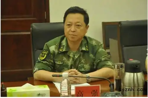 武警交通指挥部参谋长高强主持座谈会,并致欢迎辞