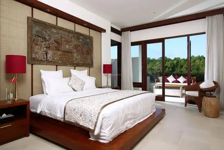 13平米卧室床头背景墙装修效果图片